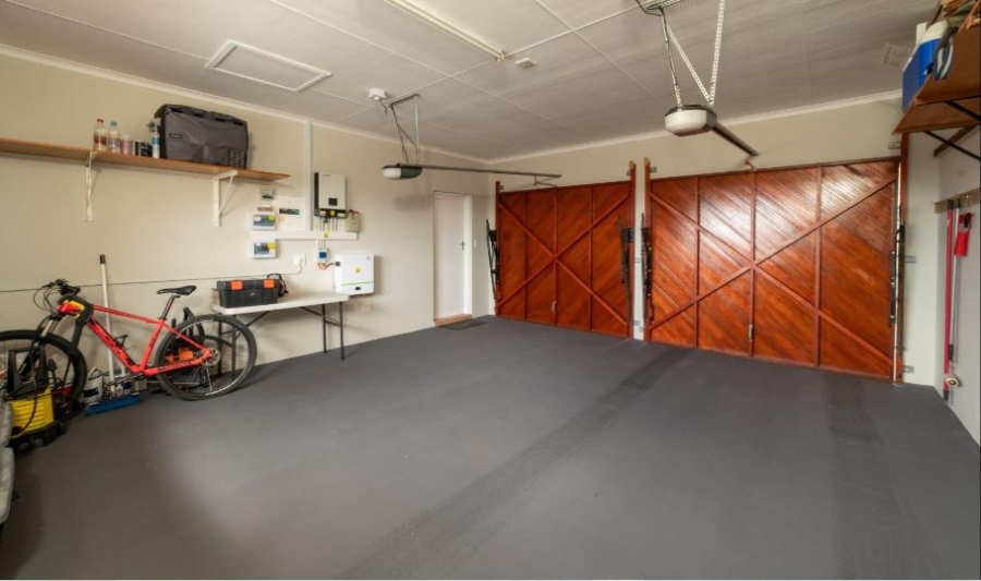 3 Bedroom Property for Sale in Hartenbos Central Western Cape